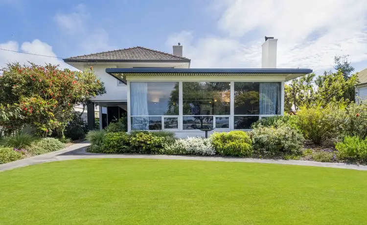 33 Victoria Parade, Devonport TAS 7310