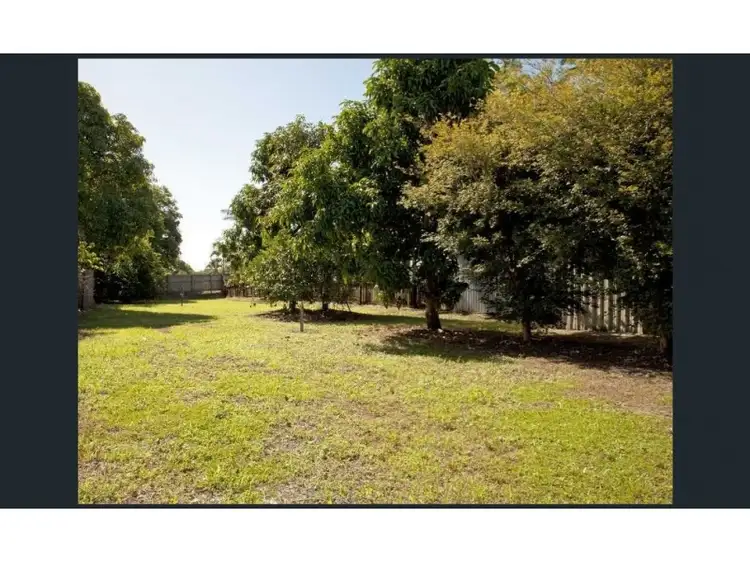 202 MANN STREET, Westcourt QLD 4870