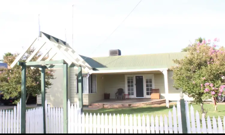 357 Sloane Street, Deniliquin NSW 2710