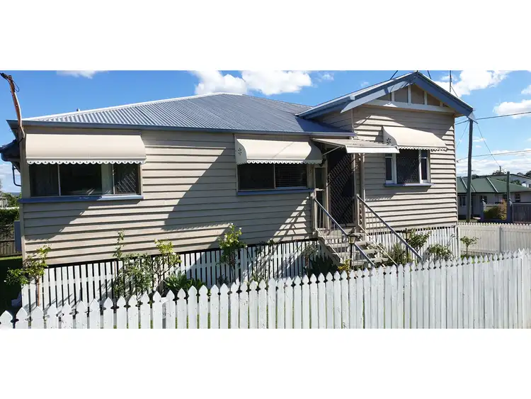 5 Auld Street, Silkstone QLD 4304