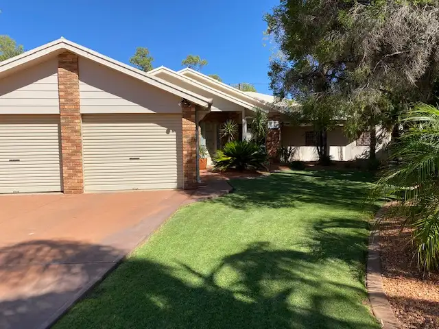 5 Moore Court, Desert Springs NT 870