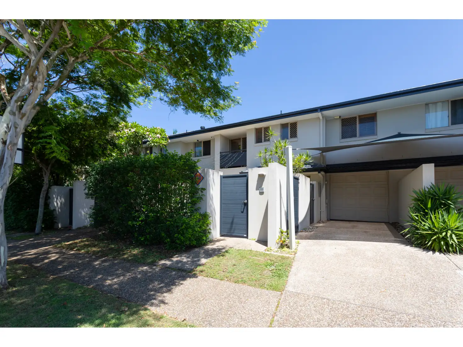 Main view of Homely villa listing, 2/40 Heron Avenue, Mermaid Beach QLD 4218