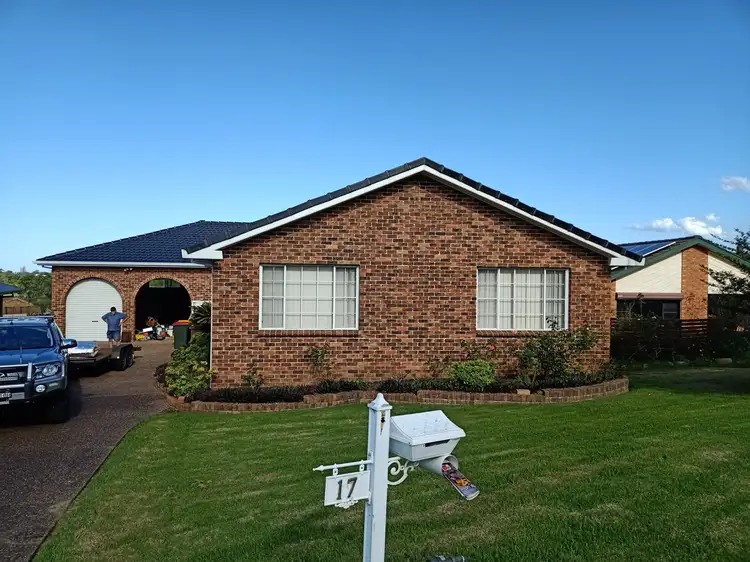 17 Sunray Cresent, Horsley NSW 2530
