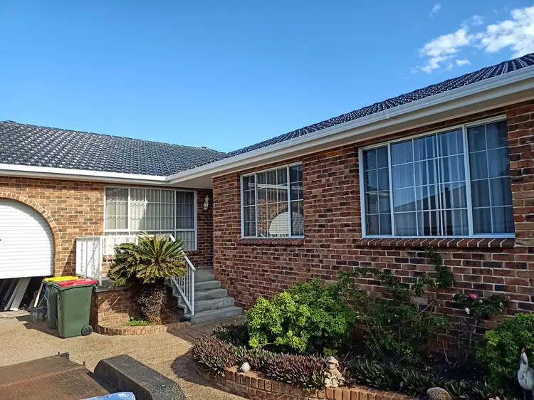 Second view of Homely house listing, 17 Sunray Cresent, Horsley NSW 2530