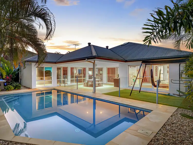 2 Petit Court, Sinnamon Park QLD 4073