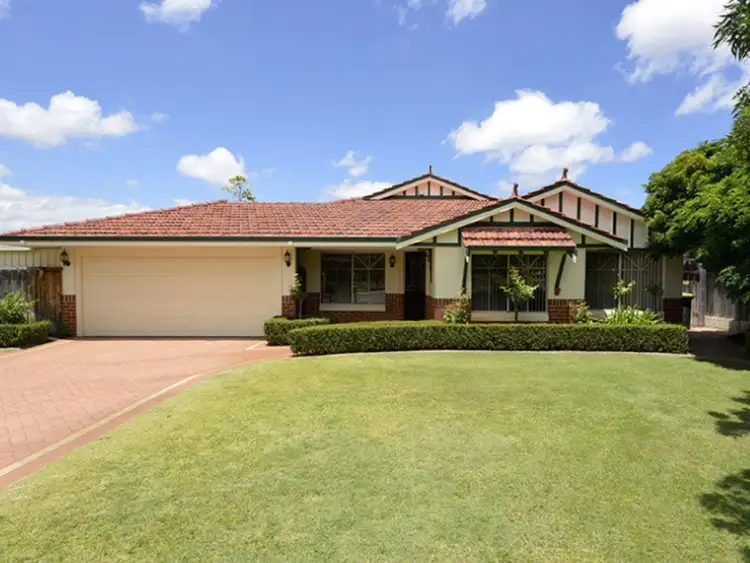 15 THORNBILL VISTA, Ellenbrook WA 6069