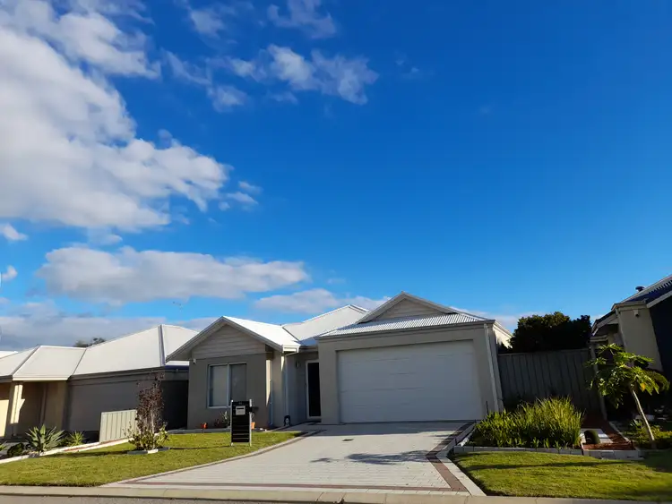 52 Butcherbird Loop, Erskine WA 6210