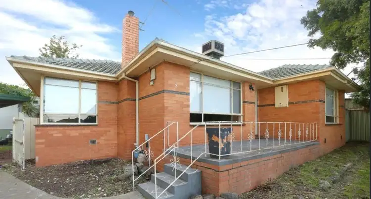 Second view of Homely house listing, 2 Pioneer Court, Thomastown VIC 3074