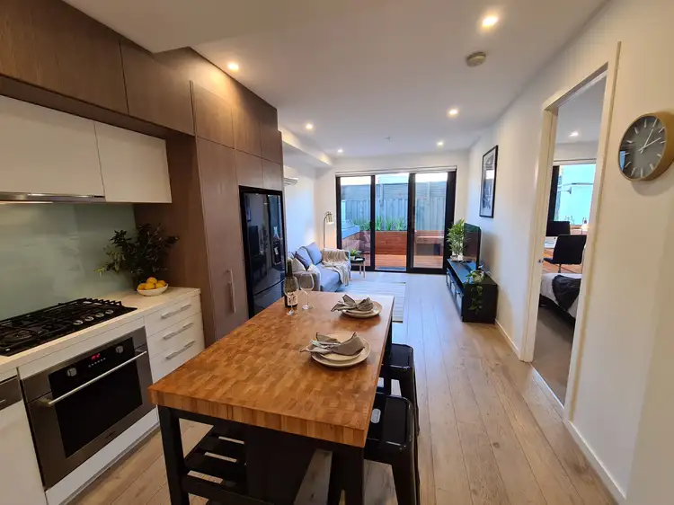 7/1298 Glenhuntly Rd, Carnegie VIC 3163