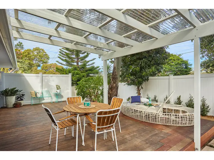 1/76 Government Road, Labrador QLD 4215