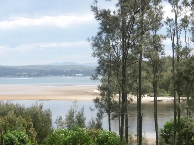 81 Courtenay Crescent, Long Beach NSW 2536