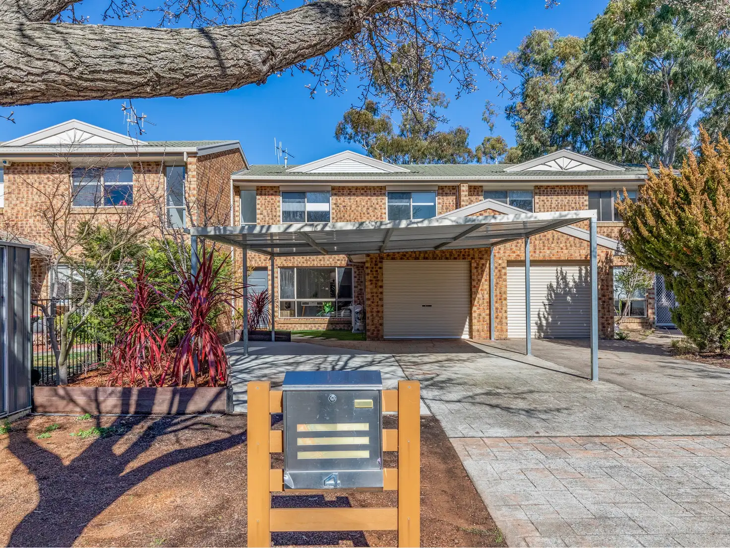 Main view of Homely townhouse listing, 4 Saxby close, Amaroo ACT 2914