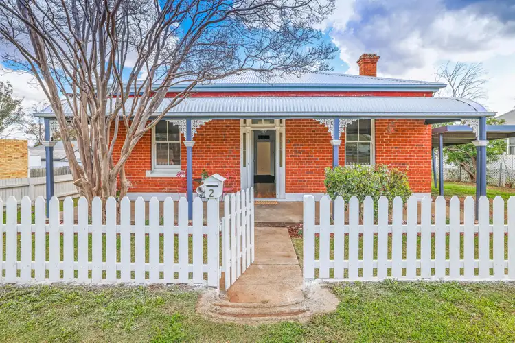 2 Martin Street, Tamworth NSW 2340