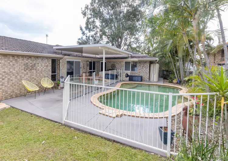 16 Edgeworth Place, Helensvale QLD 4212