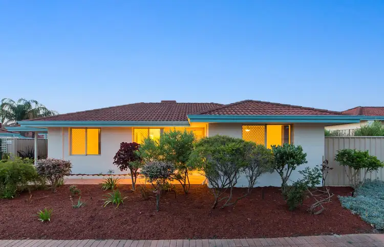 5/11 Pearl Road, Cloverdale WA 6105
