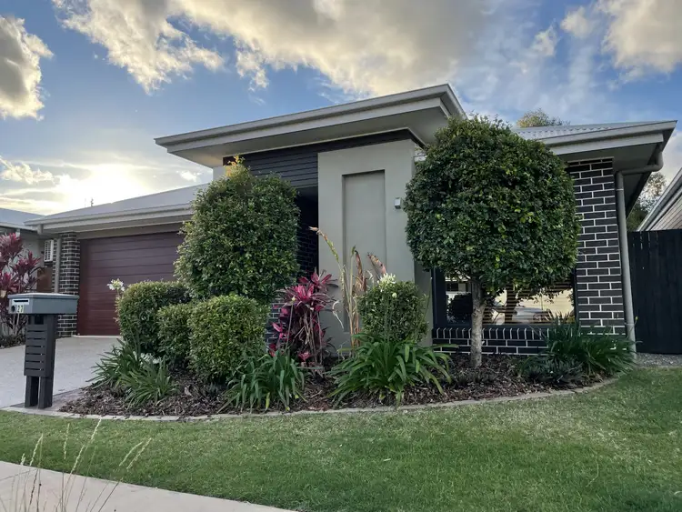 27 Sunshine Crescent, Caloundra West QLD 4551