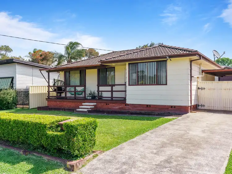 10 Arlington Street, Gorokan NSW 2263