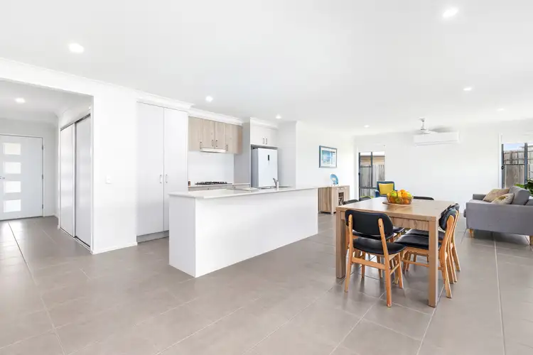 Sixth view of Homely house listing, 17 Wylie Way, Urraween QLD 4655
