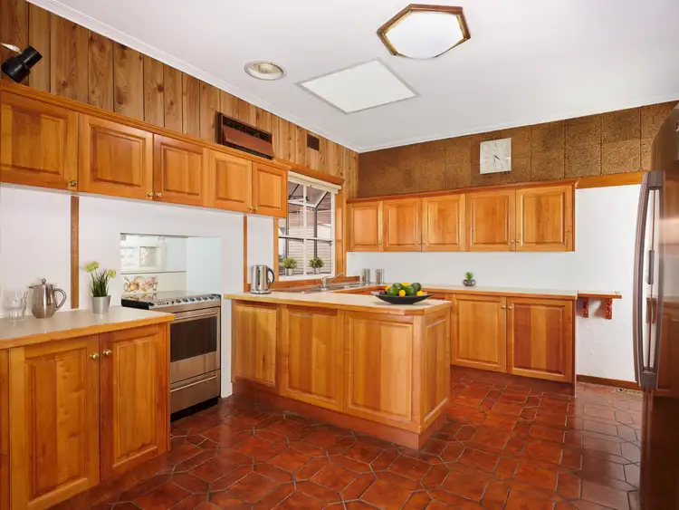 Sixth view of Homely house listing, 10 College Crescent, Flora Hill VIC 3550