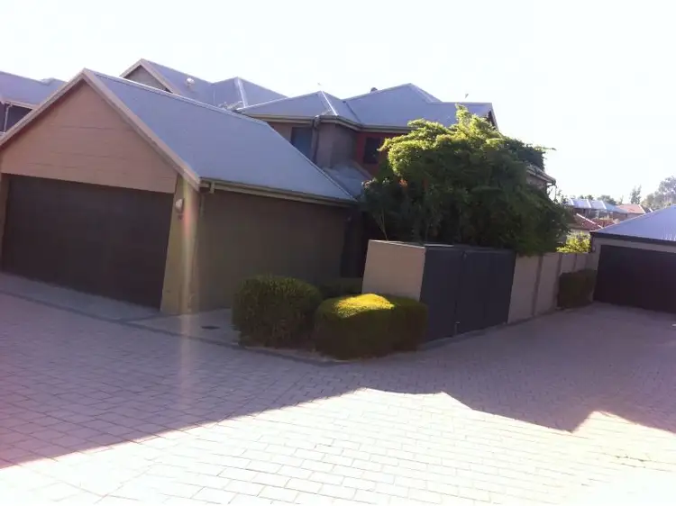 Second view of Homely townhouse listing, 19/7 Fogerthorpe Crescent, Maylands WA 6051