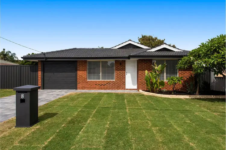 8 NEWLYN WAY, Coodanup WA 6210