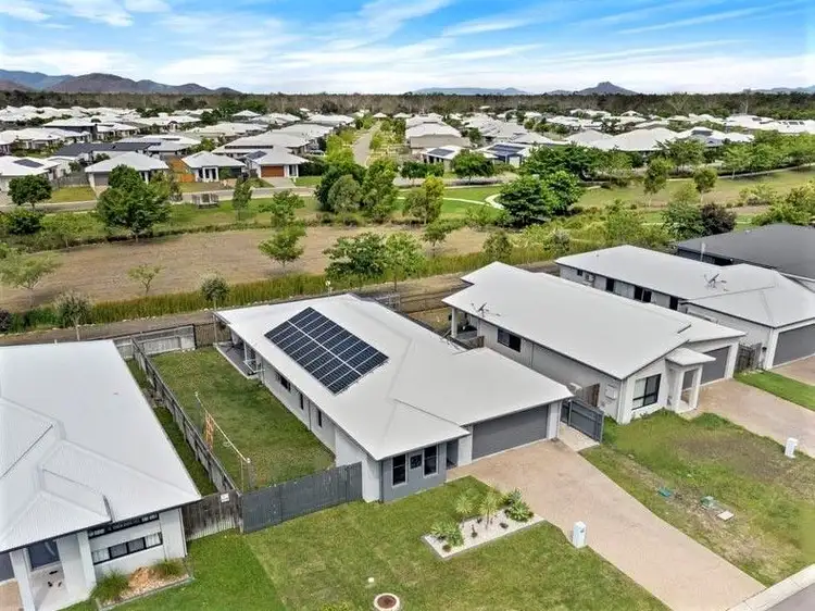 76 FREMONT STREET, Mount Low QLD 4818