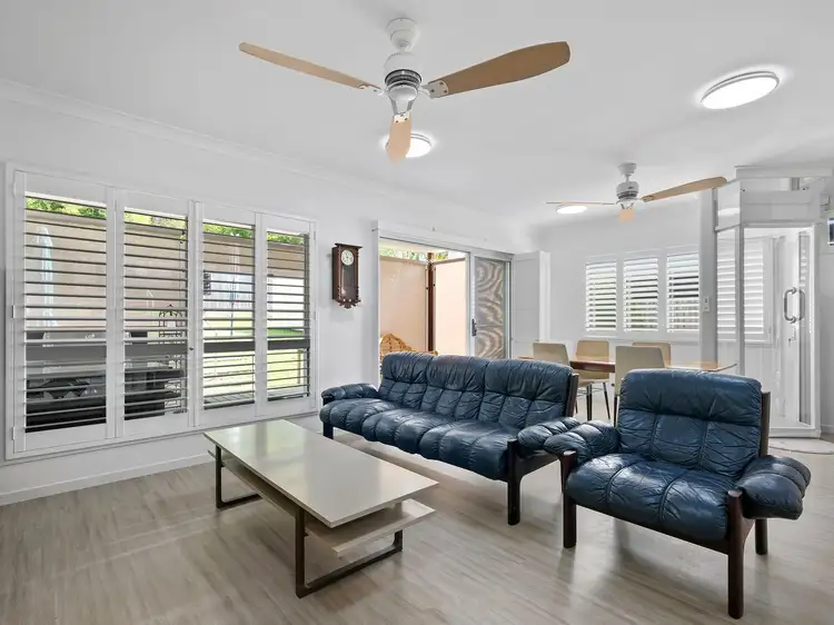 Second view of Homely house listing, 6 TRANQUIL PLACE, Mcdowall QLD 4053