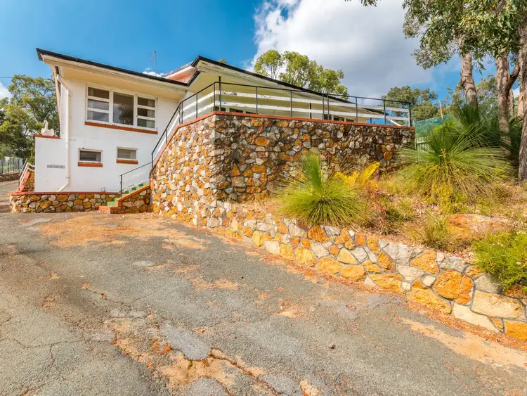 38 NELSON CRESCENT, Lesmurdie WA 6076