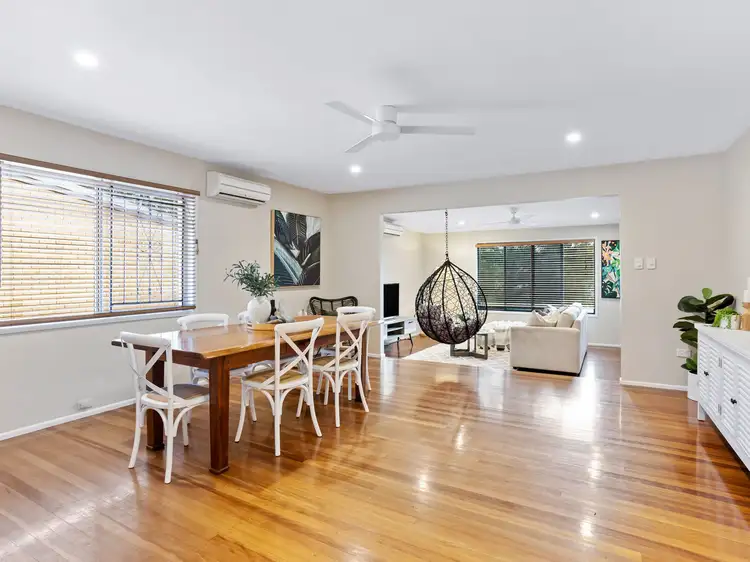 30 LEWANA STREET, Mansfield QLD 4122