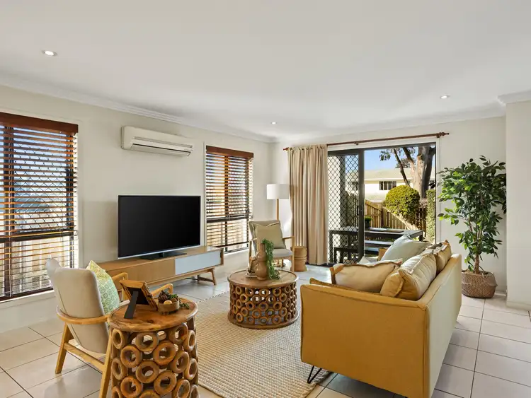 Main view of Homely townhouse listing, UNIT 2/2A BRUCE STREET, Carina QLD 4152