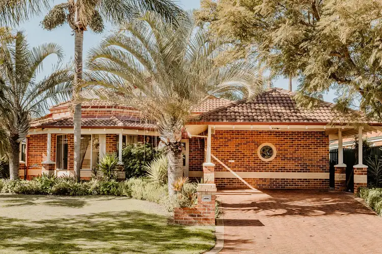 12 MONASH CIRCLE, Marangaroo WA 6064