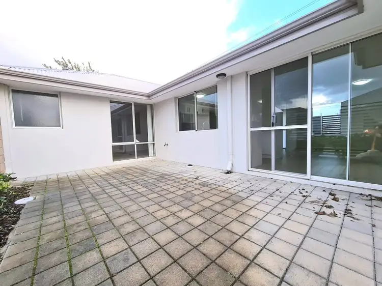 Fifth view of Homely villa listing, 84 RAILWAY PARADE, Queens Park WA 6107