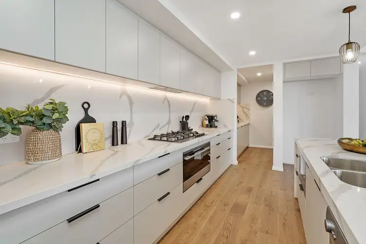 Sixth view of Homely house listing, 40 KINGHAM CIRCUIT, Thornton NSW 2322