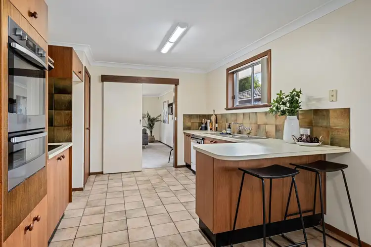 Fifth view of Homely house listing, 546 SPURRWAY DRIVE, West Albury NSW 2640