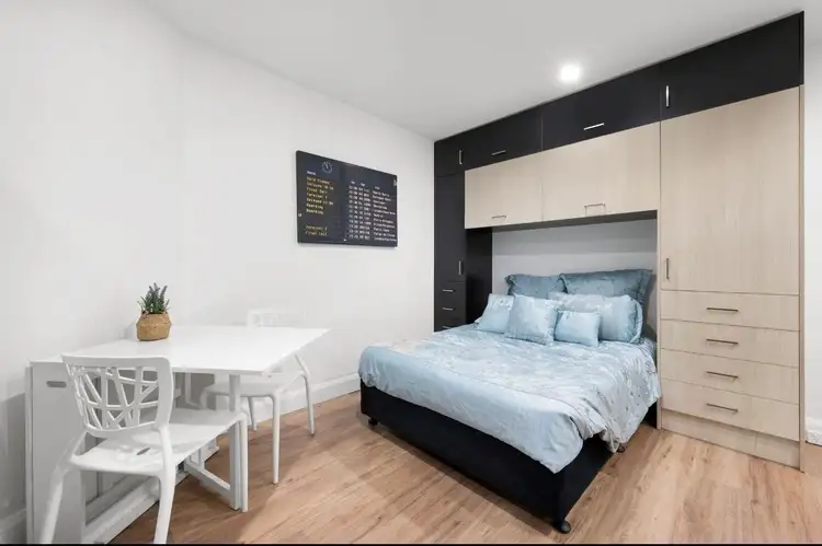 FLAT 611/500 FLINDERS STREET, Melbourne VIC 3000