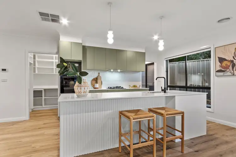 15 JOHN STREET, Kooringal NSW 2650