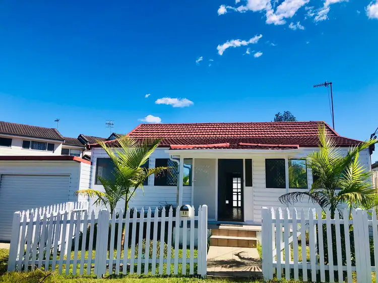 11 Bay Road, The Entrance NSW 2261