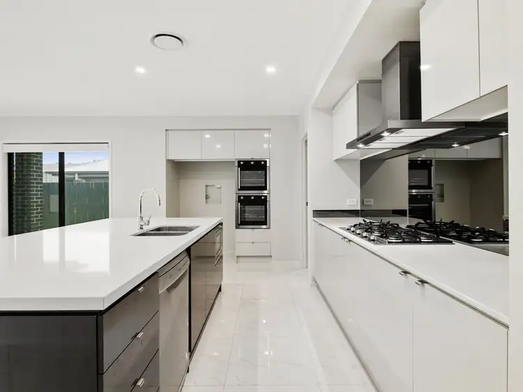 Sixth view of Homely house listing, 8 Maculata Crescent, Karawatha QLD 4117
