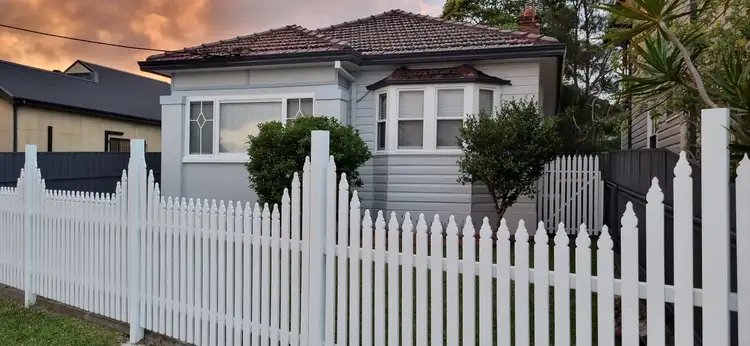 79 LAMBTON ROAD, Waratah NSW 2298
