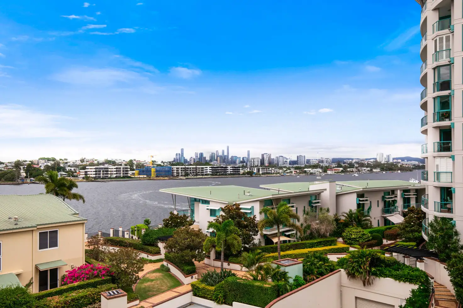 Main view of Homely unit listing, UNIT 10/29 HARBOUR ROAD, Hamilton QLD 4007