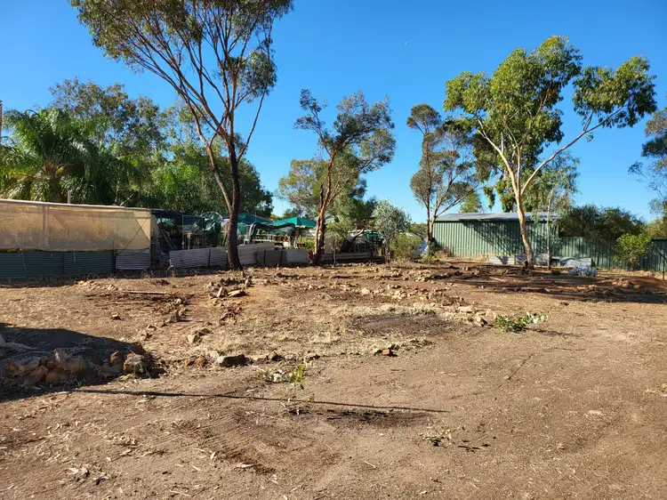 10 BATTERY STREET, Muluckine WA 6401