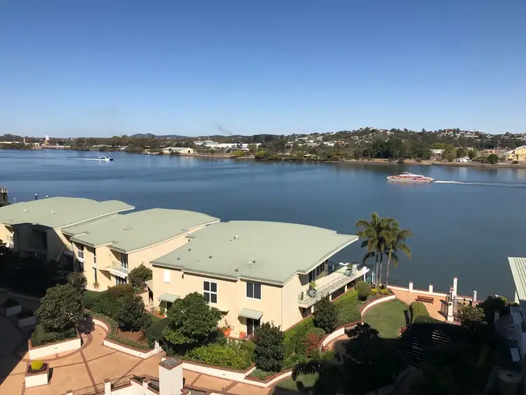 UNIT 27/23 HARBOUR ROAD, Hamilton QLD 4007