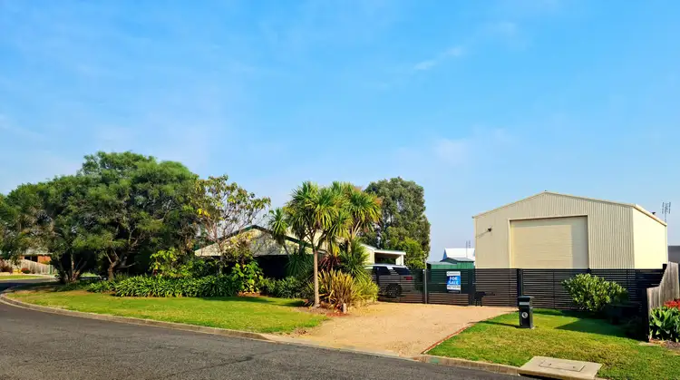 5 MIDWAY AVENUE, Newlands Arm VIC 3875
