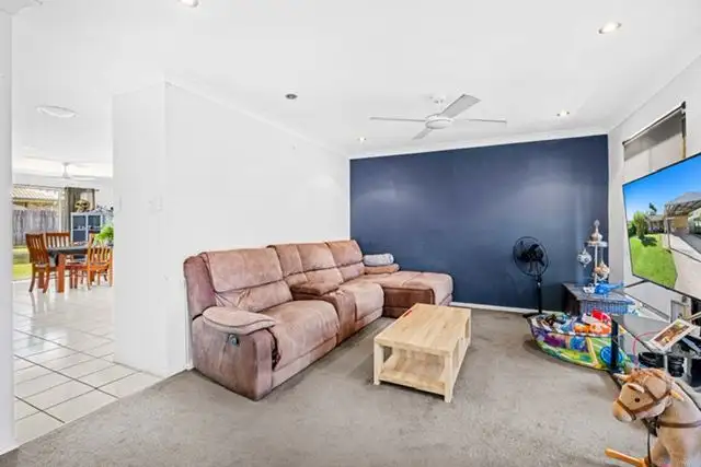 Seventh view of Homely house listing, 18 HILLDALE CRESCENT, Morayfield QLD 4506