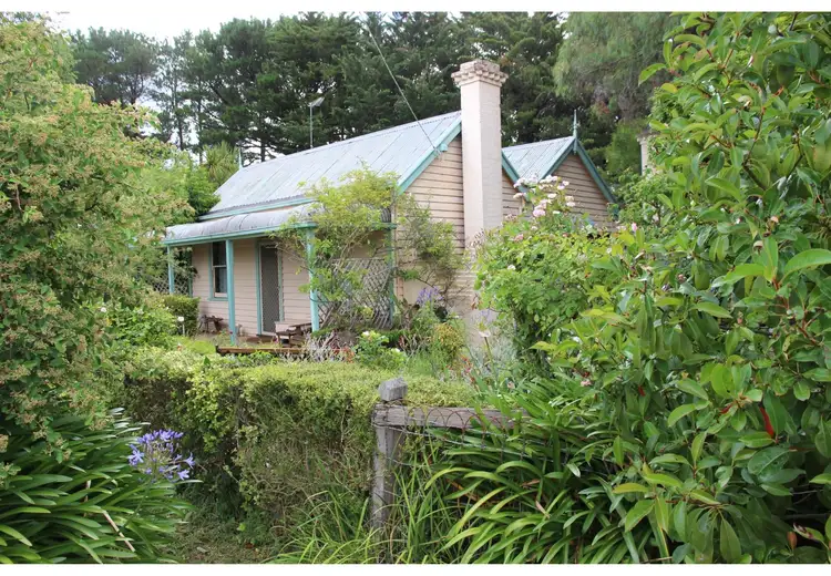 Main view of Homely house listing, 10 Perrins Street, Daylesford VIC 3460