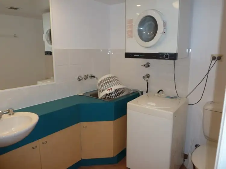 Fifth view of Homely apartment listing, 28/11-17 Philip Avenue, Broadbeach QLD 4218