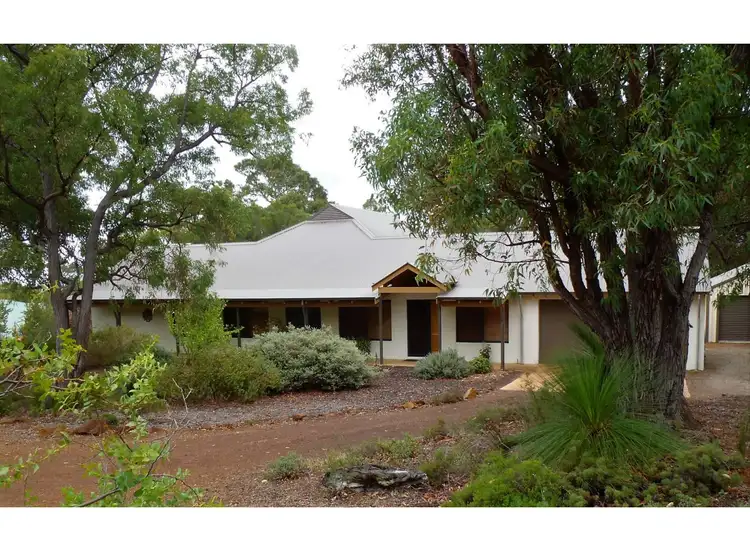 3 Keast Way, Bedfordale WA 6112