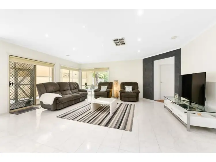 Fourth view of Homely house listing, 14 Argyle Court, Berwick VIC 3806