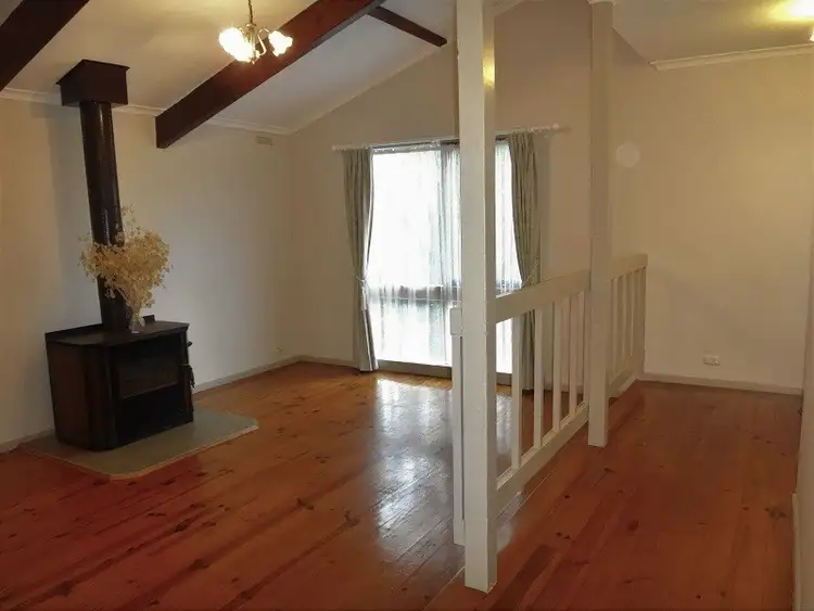 Second view of Homely house listing, 5 Jamieson Court, West Wodonga VIC 3690