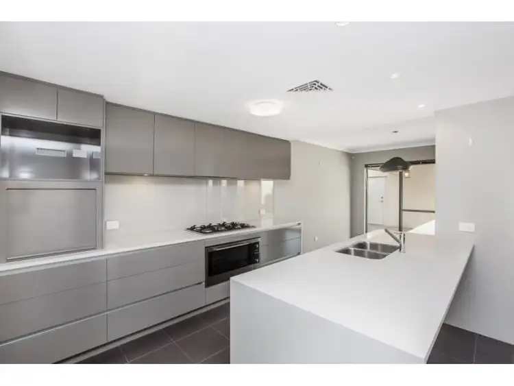 Fourth view of Homely house listing, 5 Pantheon Avenue, North Coogee WA 6163